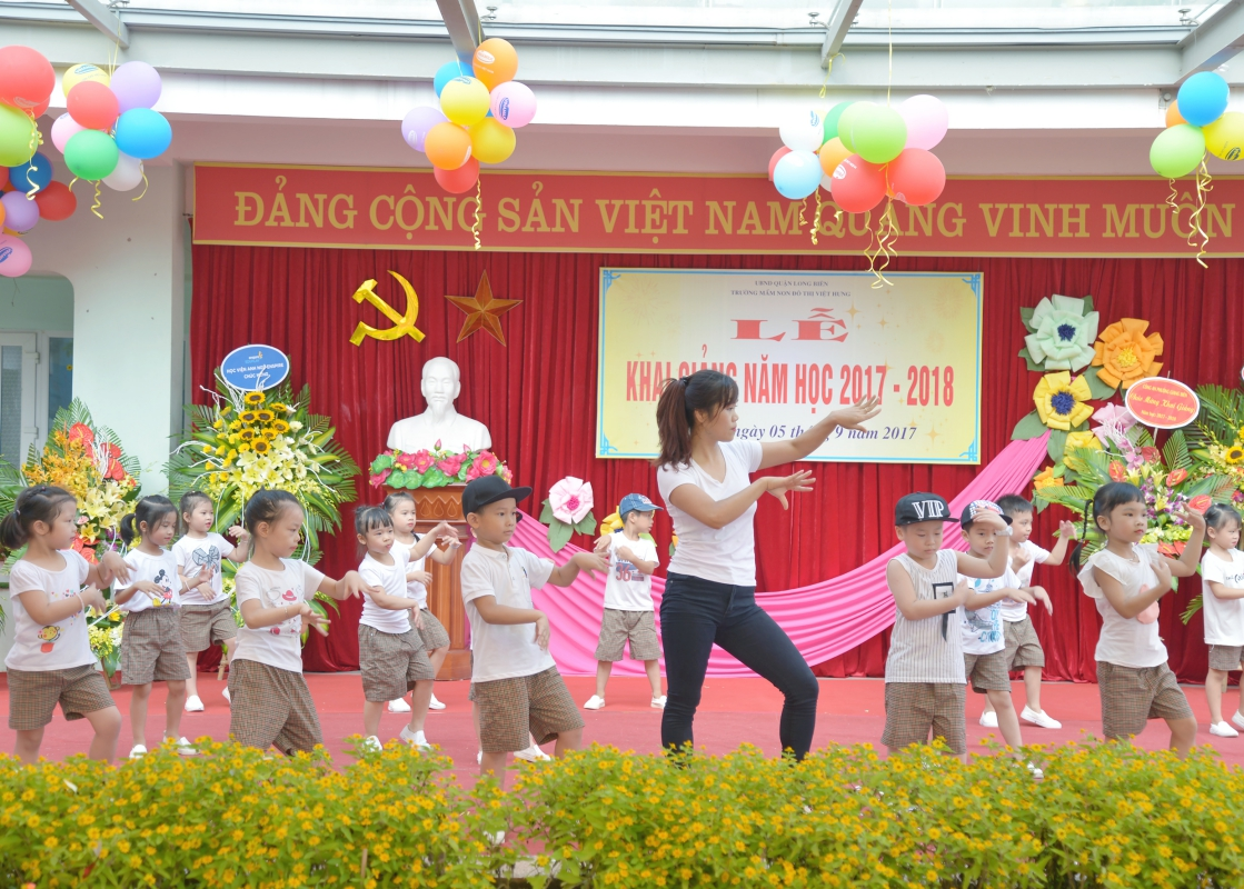 Khai giảng năm học 2017-2018 (16).jpg